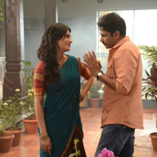Pawan Kalyan and Shruti Haasan from 'Katamarayudu' (Image credits: PR Handout)