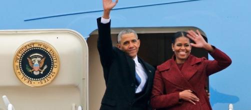 Barack, Michelle Obama Sign Record-Breaking $60 Million Book Deal ... - inquisitr.com