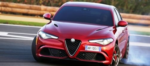 Alfa Romeo Giulia Quadrifoglio: il test di Clarkson per il ... - sportfair.it