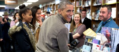 Obamas sign a book deal - prhinternational.com