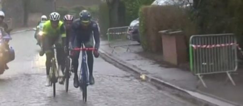 Transenne sui marciapiedi al Gp Le Samyn