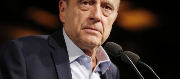 Alain Juppé se fait désirer pour sauver Fillon- challenges.fr Alain Juppé se fait désirer pour sauver Fillon- challenges.fr