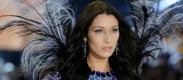 Bella Hadid lors du défilé Victoria's Secret à Paris Bella Hadid lors du défilé Victoria's Secret à Paris
