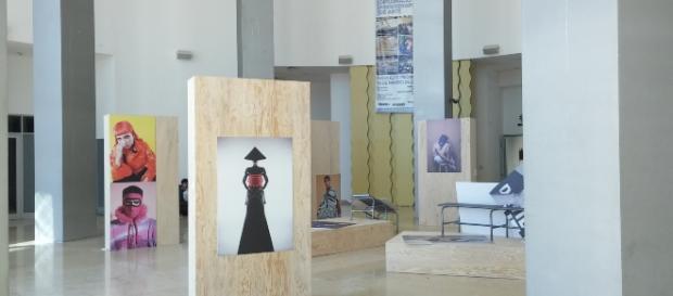El MUSAS en Hermosillo destaca en su vestíbulo una sugestiva exposición de fotos. El MUSAS en Hermosillo destaca en su vestíbulo una sugestiva exposición de fotos.