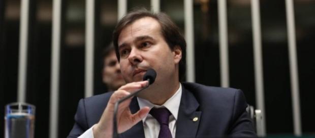 Rodrigo Maia (DEM-RJ) tem pressa para aprovar a reforma da previdência na Câmara dos Deputados (Foto: Ailton Freitas Agência O Globo) Rodrigo Maia (DEM-RJ) tem pressa para aprovar a reforma da previdência na Câmara dos Deputados (Foto: Ailton Freitas Agência O Globo)