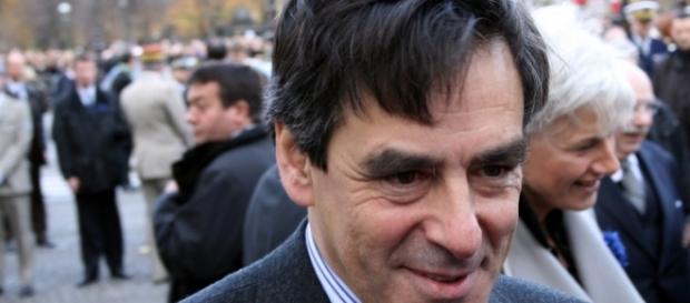 source de l'image : https://commons.wikimedia.org/wiki/File:Francois_Fillon_(2).jpg source de l'image : https://commons.wikimedia.org/wiki/File:Francois_Fillon_(2).jpg