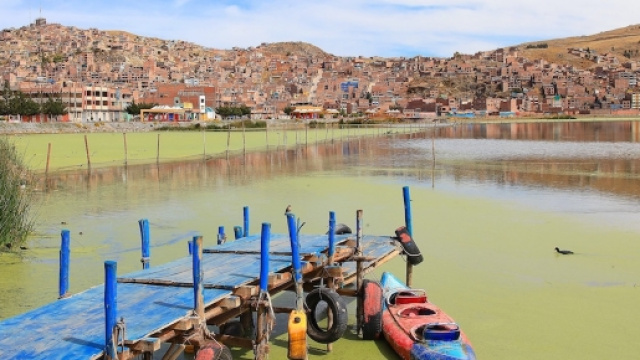 Bolivia e Perù tentano di salvare il lago Titicaca dall'inquinamento - lifegate.it