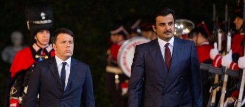 Matteo Renzi insieme all'emiro del Qatar