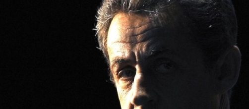 Retour vers le futur : Nicolas Sarkozy et son avenir à la tête de la France. Comment doit-il revenir ? Il doit m'entendre cette fois, pour son salut !