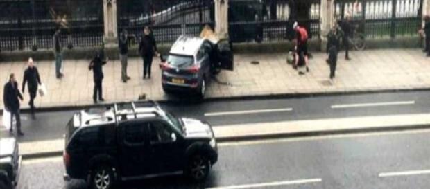 Immagine dell'attentato di Londra Immagine dell'attentato di Londra
