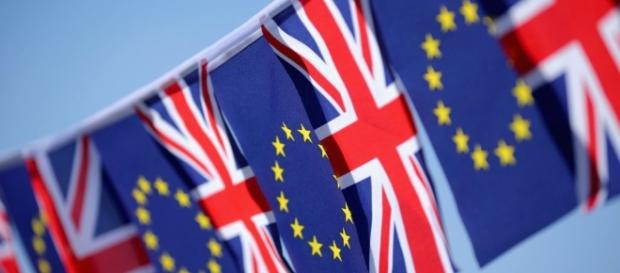 Brexit: All you need to know about the UK leaving the EU - BBC News - bbc.com Brexit: All you need to know about the UK leaving the EU - BBC News - bbc.com