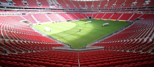 Estádio Mané Garrincha: local do clássico Estádio Mané Garrincha: local do clássico