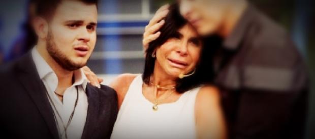 Filho 'abandonado' há anos por Gretchen vive de faxina e decide reencontrar a mãe Filho 'abandonado' há anos por Gretchen vive de faxina e decide reencontrar a mãe