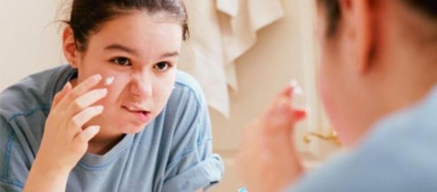 I teenagers italiani non si piacciono: boom di make-up e sport. I teenagers italiani non si piacciono: boom di make-up e sport.