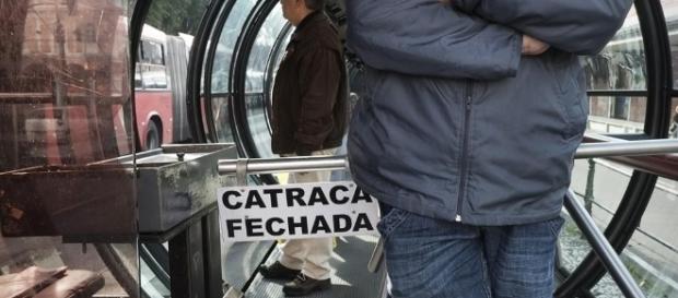 Motoristas e cobradores de Curitiba entram no 6º dia de paralisação Motoristas e cobradores de Curitiba entram no 6º dia de paralisação