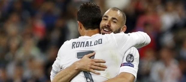 Real Madrid : Benzema couvert de cadeaux par CR7 Real Madrid : Benzema couvert de cadeaux par CR7
