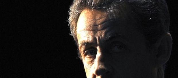 Retour vers le futur : Nicolas Sarkozy et son avenir à la tête de la France. Comment doit-il revenir ? Il doit m'entendre cette fois, pour son salut ! Retour vers le futur : Nicolas Sarkozy et son avenir à la tête de la France. Comment doit-il revenir ? Il doit m'entendre cette fois, pour son salut !