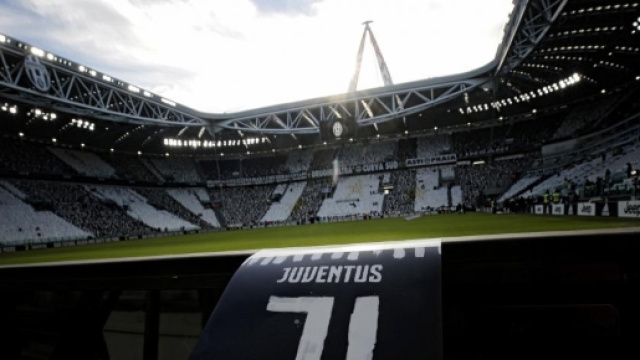 Ecco come sarà la maglia della Juventus 2017/18 con il nuovo logo