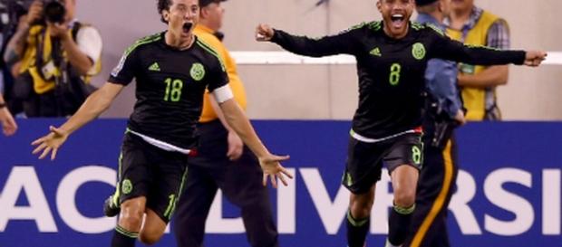 Andrés Guardado y Jonathan Dos Santos Andrés Guardado y Jonathan Dos Santos