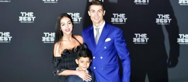 Cristiano, Cristiano Jr y Georgina Rodríguez en premios The Best Cristiano, Cristiano Jr y Georgina Rodríguez en premios The Best