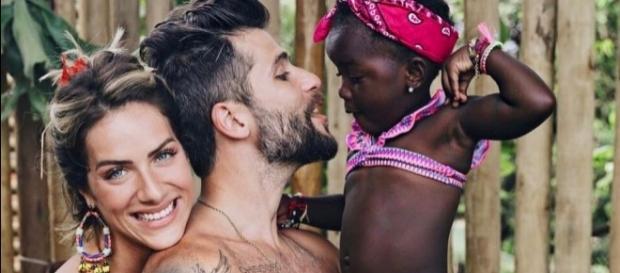 Giovanna e marido curtem cada momento da filha Titi. Giovanna e marido curtem cada momento da filha Titi.