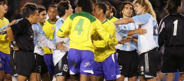 Os brasileiros viraram "hermanos" mesmo para os argentinos Os brasileiros viraram "hermanos" mesmo para os argentinos