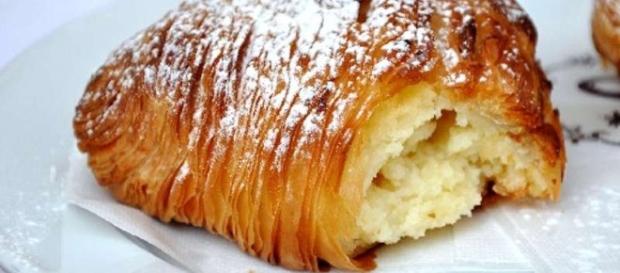 Sfogliatella riccia: la ricetta tradizionale. Sfogliatella riccia: la ricetta tradizionale.