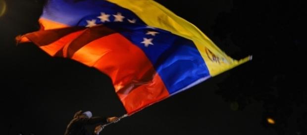 Venezuela cash crisis worsens as new bills fail to arrive - Dec ... - cnn.com Venezuela cash crisis worsens as new bills fail to arrive - Dec ... - cnn.com