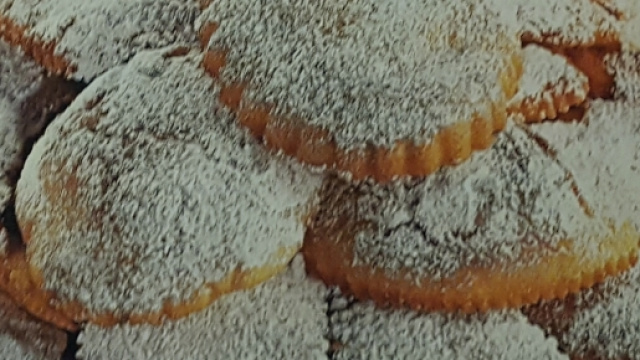 Le frittelline dolci di pane dell' Ottocento