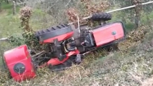 Tragedia nelle campagne di Sommacampagna. Un uomo muore schiacciato dal trattore.