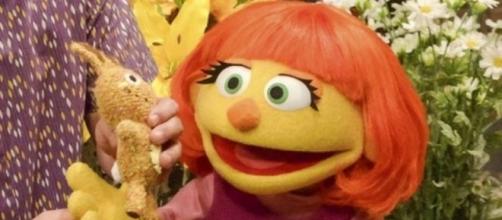 Sesame Street welcomes Julia, a muppet with autism - BBC News - bbc.com