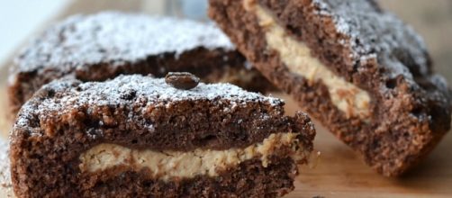 Crostata morbida al cacao con mascarpone e caffè | Chocolate tarts ... - pinterest.com