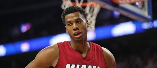 Heat's Hassan Whiteside cut his hand against the Phoenix Suns - allucanheat.com