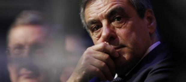 Bruno Le Roux, une affaire qui fragilise François Fillon Bruno Le Roux, une affaire qui fragilise François Fillon