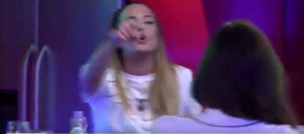 #GHVIP: ¡Alyson y Aylén pierden los papeles y se dicen de TODO! #GHVIP: ¡Alyson y Aylén pierden los papeles y se dicen de TODO!