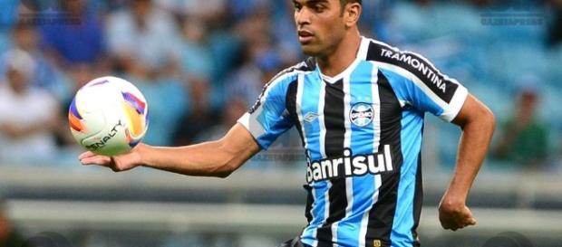 Maicon foi o capitão do título gremista em 2016 Maicon foi o capitão do título gremista em 2016