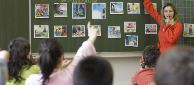 Religionsunterricht gehört nicht in die Schule. Religionsunterricht gehört nicht in die Schule.