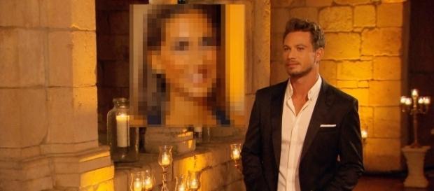 Sie bekommt gleich die Rose vom Bachelor: Siegerin auf Bild 2 / Fotos: RTL Sie bekommt gleich die Rose vom Bachelor: Siegerin auf Bild 2 / Fotos: RTL