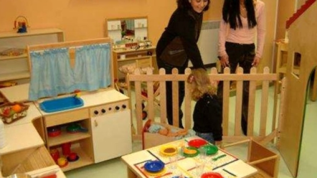 Asili Nido e scuole per l'infanzia: cambia il titolo di studio di maestre ed educatori.