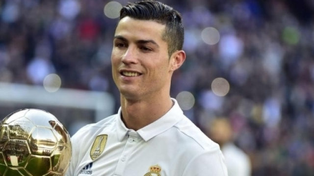 Real Madrid&nbsp;: Le futur maillot &agrave; fuit&eacute;&nbsp;!