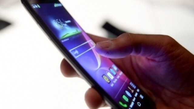 Wind e Tre: cosa cambier&agrave; per i clienti?