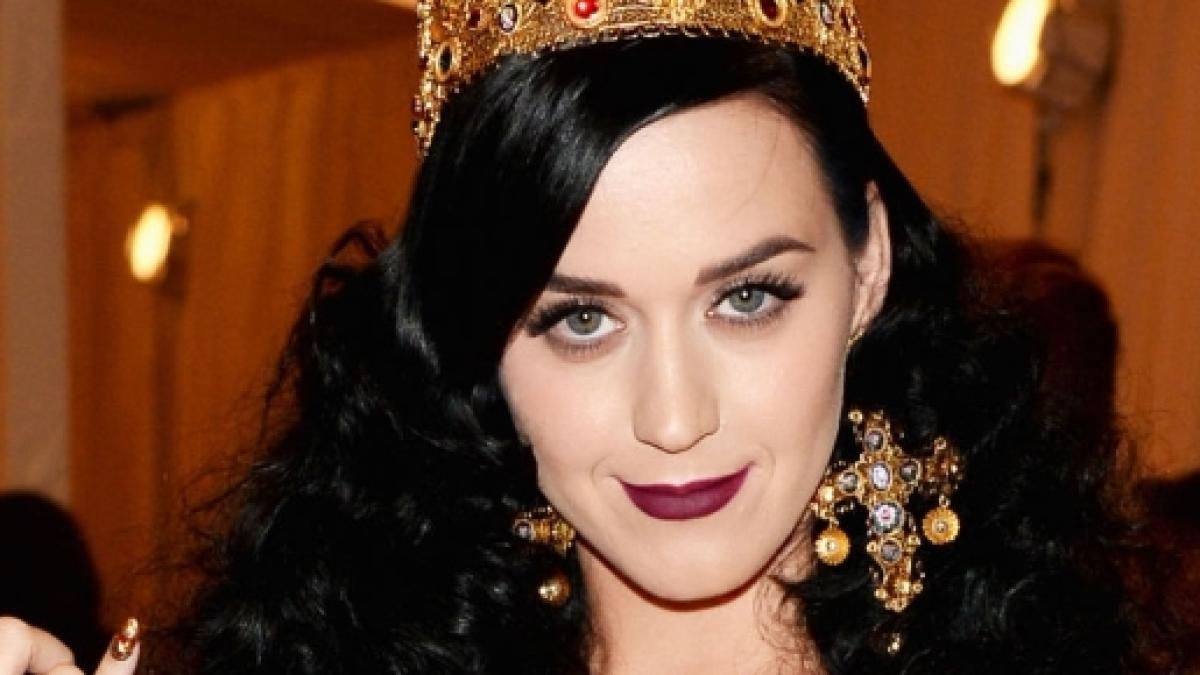 2019 year - Katy Perry Mocks Christianity In Concert Katy Perry Mocks Christianity In Concert - 2019 year