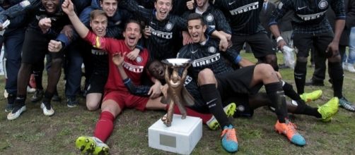 La formazione Primavera dell'Inter 2015 vincitrice della Viareggio Cup