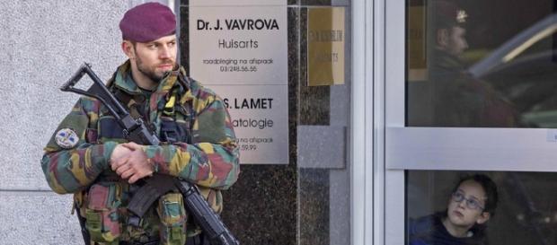 Belgische Polizei verhaftet 15 Terrorverdächtige - News Ausland ... - bazonline.ch Belgische Polizei verhaftet 15 Terrorverdächtige - News Ausland ... - bazonline.ch