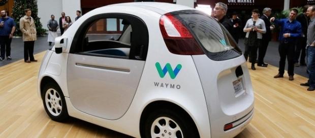 Carro autônomo da Waymo. (Via mbtmag.com) Carro autônomo da Waymo. (Via mbtmag.com)