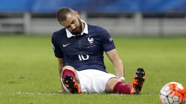 Karim Benzema s'agace de sa situation trouble en équipe de France.
