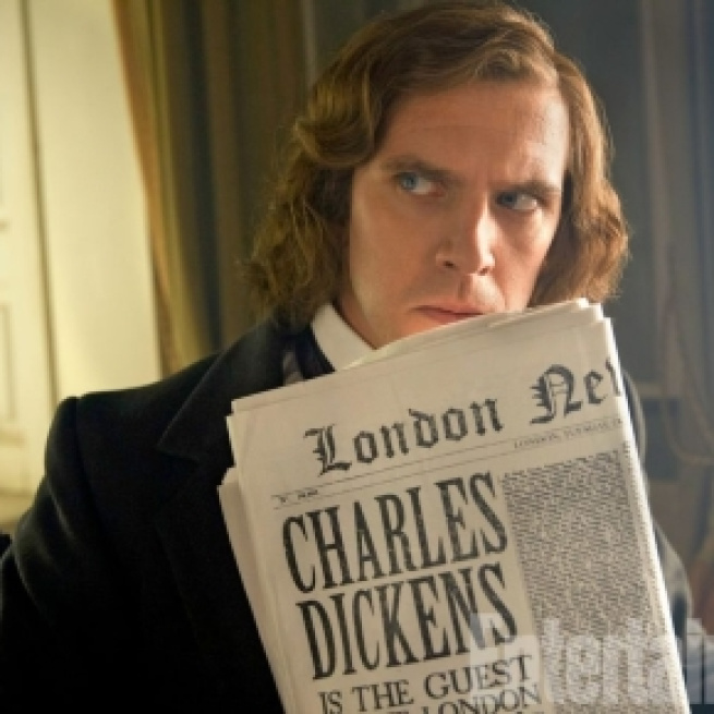 Dan Stevens: la prima foto come Charles Dickens | cM News - cartoonmag.it