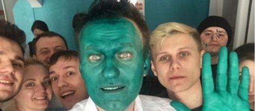 HoyEnLaRed: la oposición rusa se pinta la cara de verde - cuatro.com