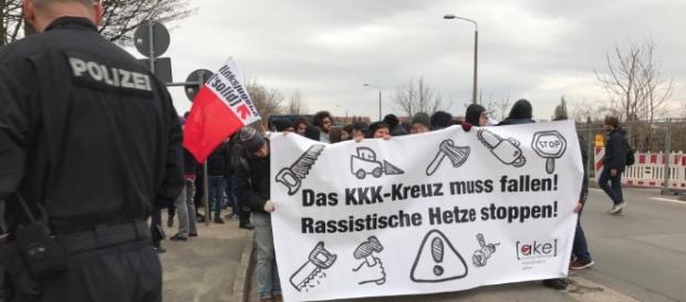 "ANTIFA" gegen Kuk-Klux-Klan in Erfurt "ANTIFA" gegen Kuk-Klux-Klan in Erfurt
