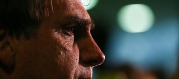 Bolsonaro deixa PSC e vai para o PR Bolsonaro deixa PSC e vai para o PR